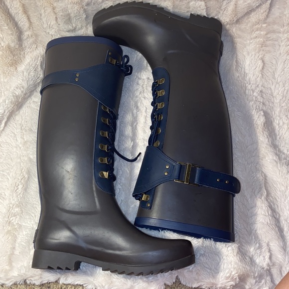 EUC UGG Madelynn gray/blue rubber and leather tall rain boots - Picture 5 of 16